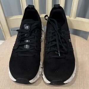 ON Running Cloudswift Black Running Shoes